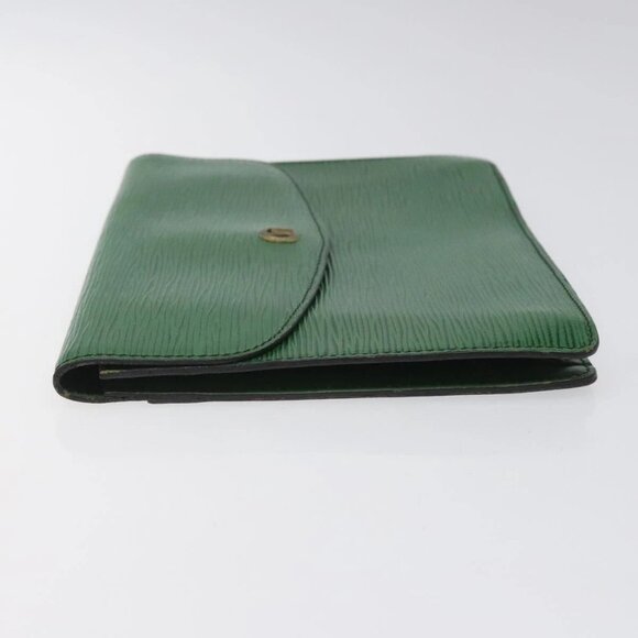 LOUIS VUITTON Epi Montaigne 27 Clutch Bag Green - Picture 4 of 16